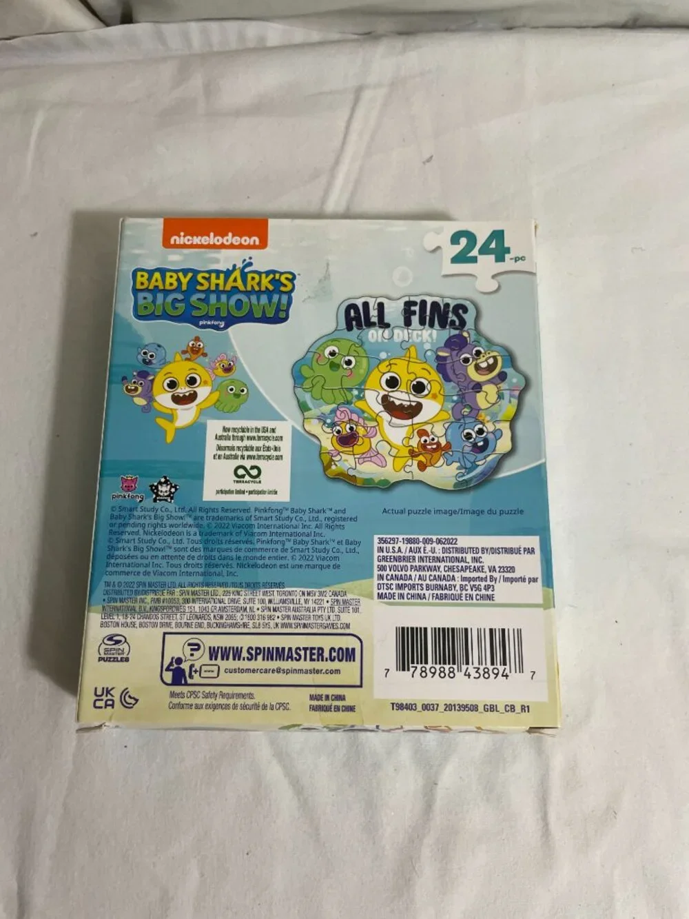 Baby Shark's Big Show 24 Piece Shaped Puzzle All Fins On Deck Spin Master